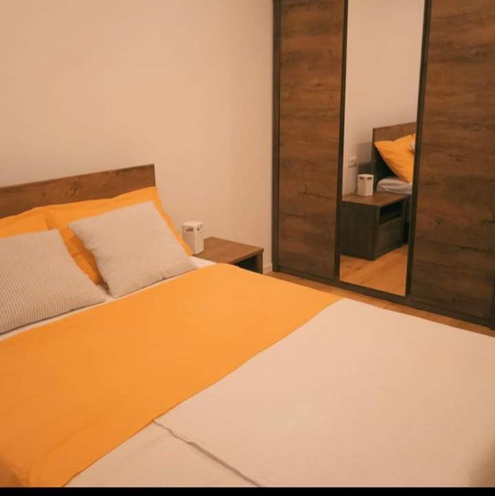 Appartement Apartman Paula à Makarska Extérieur photo