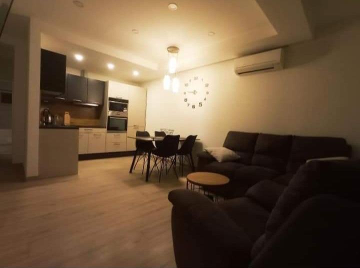 Appartement Apartman Paula à Makarska Extérieur photo